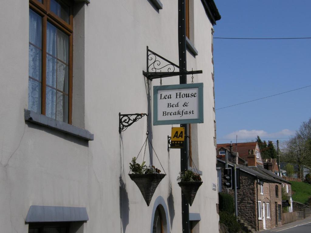 Lea House Bed And Breakfast Ross-on-Wye ภายนอก รูปภาพ