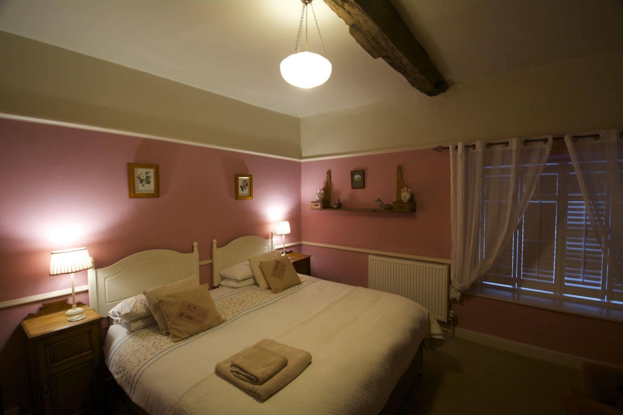 Lea House Bed And Breakfast Ross-on-Wye ภายนอก รูปภาพ