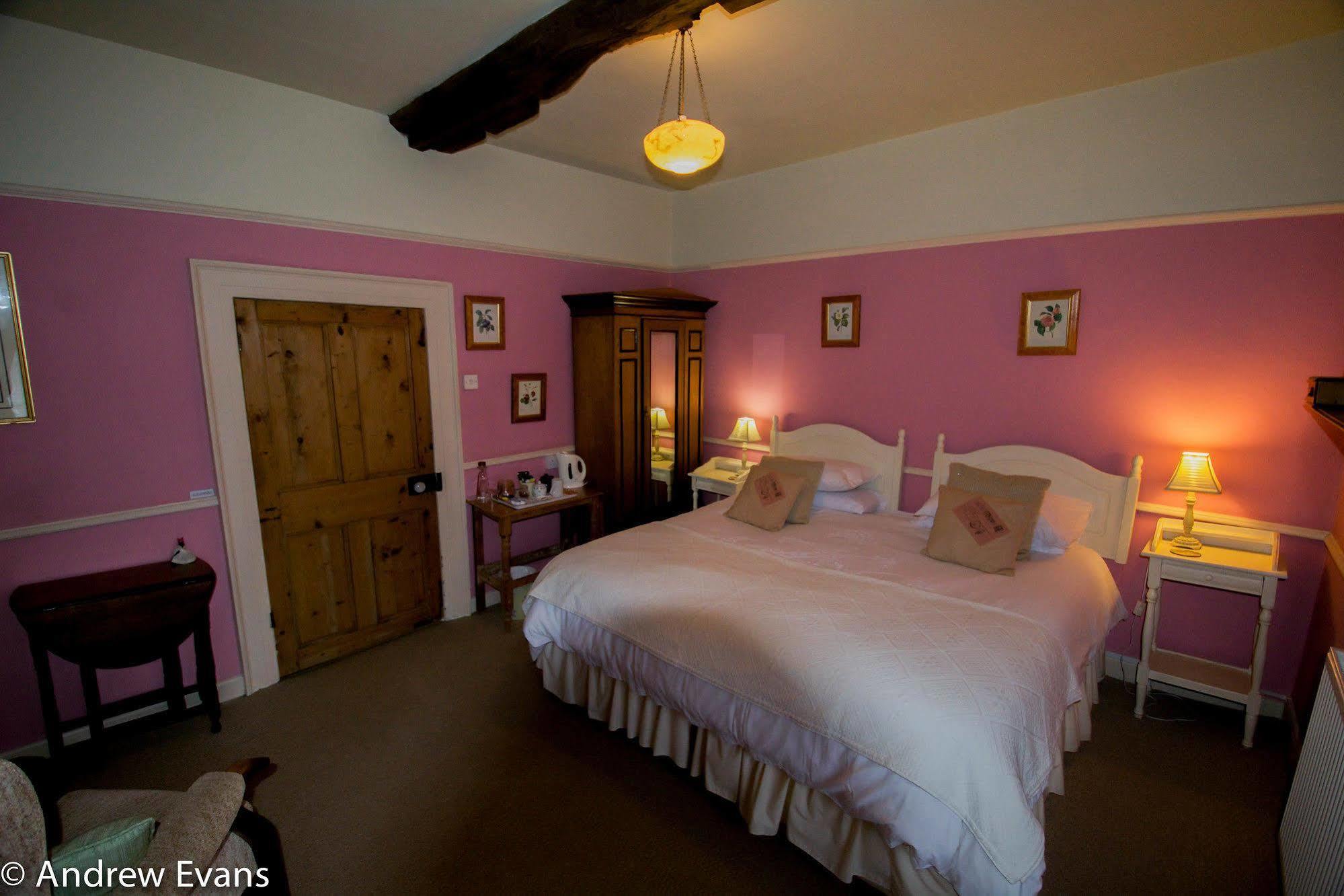 Lea House Bed And Breakfast Ross-on-Wye ภายนอก รูปภาพ